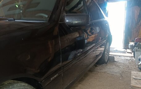 Mercedes-Benz C-Класс, 1994 год, 170 000 рублей, 12 фотография