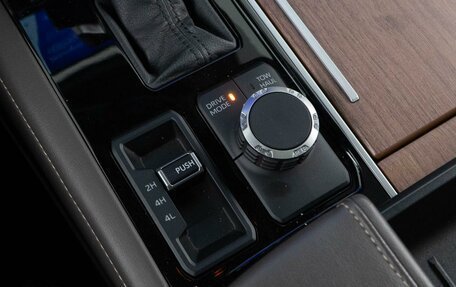 Toyota Tundra, 2022 год, 8 145 055 рублей, 17 фотография