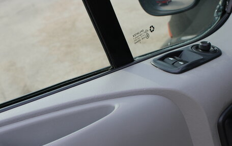 Renault Trafic, 2003 год, 1 099 000 рублей, 12 фотография