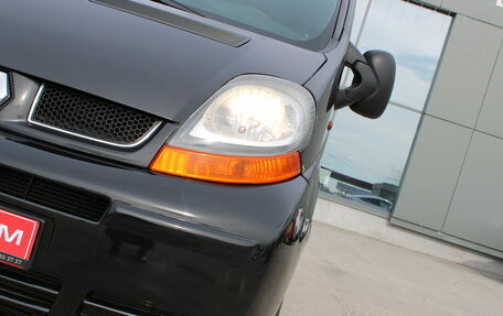 Renault Trafic, 2003 год, 1 099 000 рублей, 32 фотография