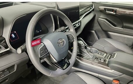 Toyota Highlander, 2026 год, 6 390 000 рублей, 16 фотография