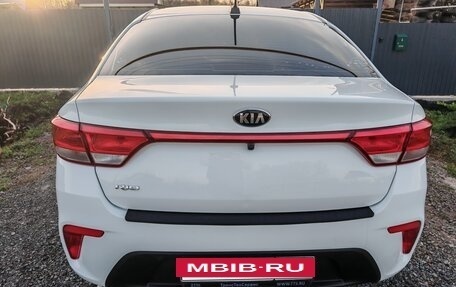 KIA Rio IV, 2018 год, 1 300 000 рублей, 10 фотография