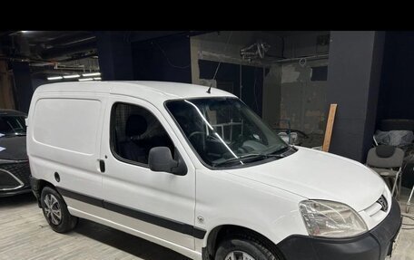 Peugeot Partner II рестайлинг 2, 2010 год, 500 000 рублей, 2 фотография