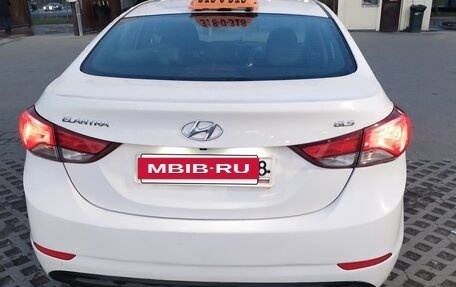 Hyundai Elantra V, 2015 год, 840 000 рублей, 3 фотография
