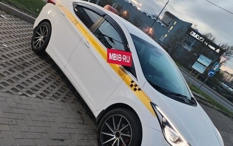 Hyundai Elantra V, 2015 год, 840 000 рублей, 7 фотография