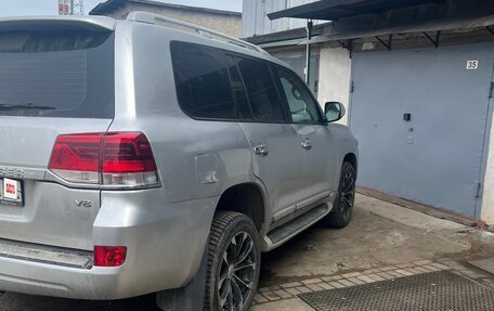 Toyota Land Cruiser 200, 2009 год, 1 850 000 рублей, 6 фотография