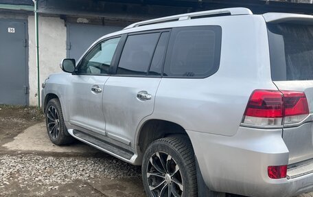 Toyota Land Cruiser 200, 2009 год, 1 850 000 рублей, 8 фотография