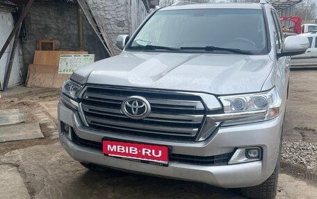 Toyota Land Cruiser 200, 2009 год, 1 850 000 рублей, 7 фотография