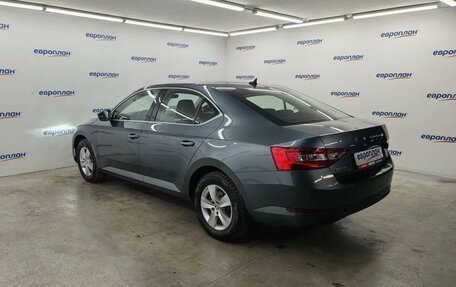 Skoda Superb III рестайлинг, 2020 год, 2 950 000 рублей, 4 фотография