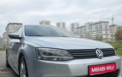 Volkswagen Jetta VI, 2013 год, 1 240 000 рублей, 1 фотография