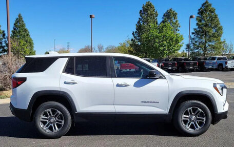 GMC Terrain, 2026 год, 5 026 073 рублей, 2 фотография