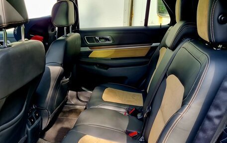 Ford Explorer VI, 2017 год, 2 500 000 рублей, 10 фотография