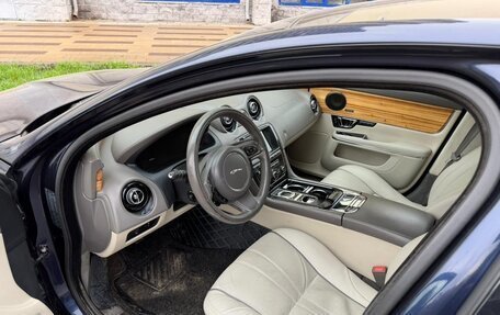 Jaguar XJ IV (X351), 2014 год, 2 500 000 рублей, 8 фотография