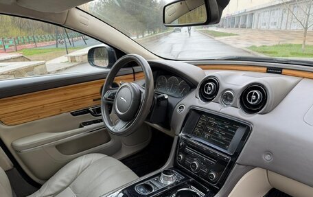 Jaguar XJ IV (X351), 2014 год, 2 500 000 рублей, 18 фотография