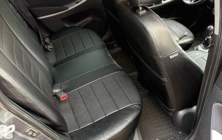 Hyundai Solaris II рестайлинг, 2011 год, 700 000 рублей, 6 фотография