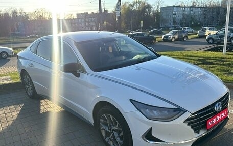 Hyundai Sonata VIII, 2021 год, 2 100 000 рублей, 1 фотография