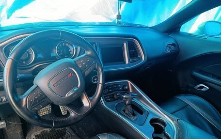 Dodge Challenger III рестайлинг 2, 2019 год, 1 200 000 рублей, 7 фотография