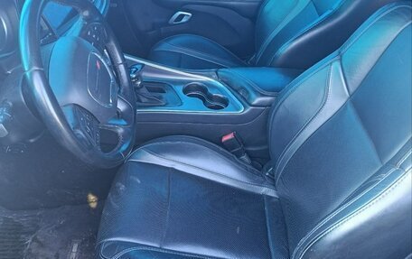 Dodge Challenger III рестайлинг 2, 2019 год, 1 200 000 рублей, 9 фотография