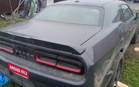 Dodge Challenger III рестайлинг 2, 2019 год, 1 200 000 рублей, 10 фотография