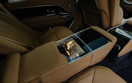Land Rover Range Rover IV рестайлинг, 2026 год, 23 700 000 рублей, 11 фотография
