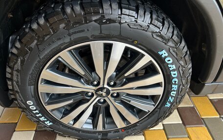 Mitsubishi Outlander III рестайлинг 3, 2020 год, 2 490 000 рублей, 4 фотография