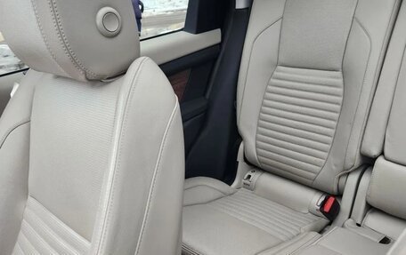 Land Rover Discovery Sport I рестайлинг, 2019 год, 3 700 000 рублей, 13 фотография