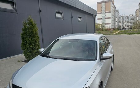 Volkswagen Jetta VI, 2013 год, 1 240 000 рублей, 5 фотография