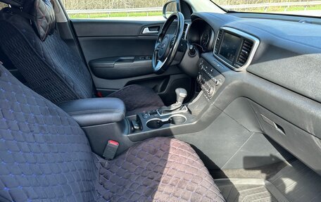 KIA Sportage IV рестайлинг, 2020 год, 2 700 000 рублей, 11 фотография