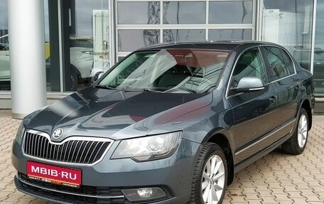 Skoda Superb III рестайлинг, 2013 год, 980 000 рублей, 1 фотография