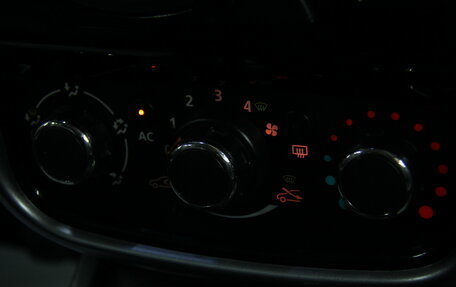 Renault Duster I рестайлинг, 2012 год, 900 000 рублей, 18 фотография