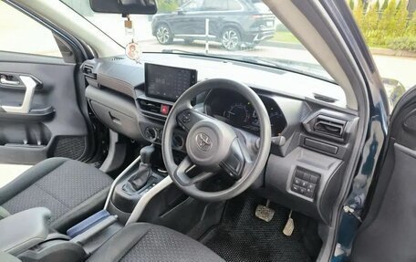 Toyota Raize I, 2019 год, 1 590 000 рублей, 10 фотография