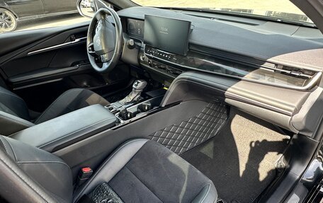 Toyota Camry, 2025 год, 3 900 000 рублей, 9 фотография