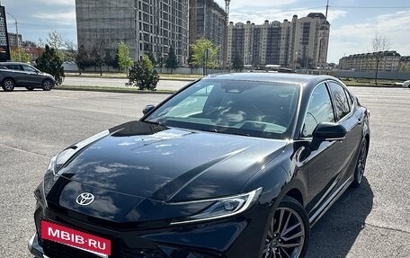 Toyota Camry, 2025 год, 3 900 000 рублей, 2 фотография
