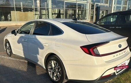 Hyundai Sonata VIII, 2021 год, 2 100 000 рублей, 4 фотография