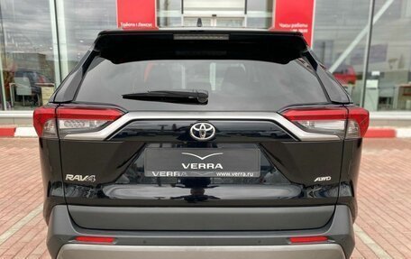 Toyota RAV4, 2019 год, 3 330 000 рублей, 5 фотография