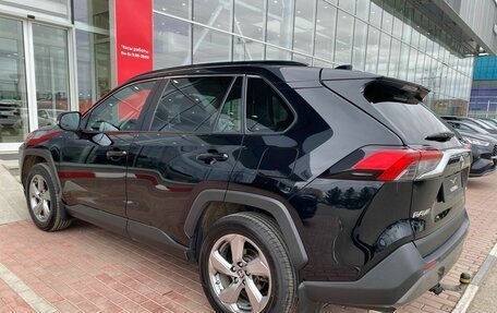 Toyota RAV4, 2019 год, 3 330 000 рублей, 6 фотография