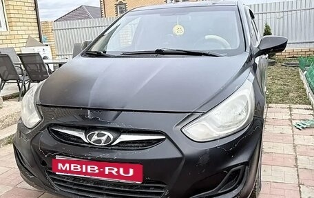 Hyundai Solaris II рестайлинг, 2013 год, 445 000 рублей, 3 фотография