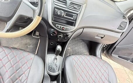 Hyundai Solaris II рестайлинг, 2013 год, 445 000 рублей, 10 фотография