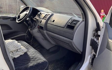 Volkswagen Transporter T5 рестайлинг, 2008 год, 1 050 000 рублей, 6 фотография