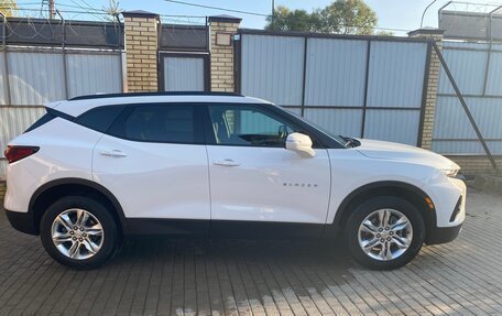 Chevrolet Blazer III, 2021 год, 4 900 000 рублей, 4 фотография
