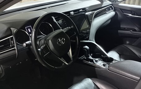 Toyota Camry, 2018 год, 2 150 000 рублей, 6 фотография