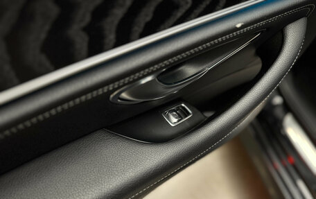 Mercedes-Benz E-Класс, 2019 год, 3 850 000 рублей, 24 фотография