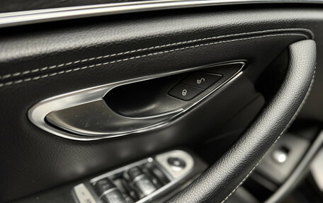 Mercedes-Benz E-Класс, 2019 год, 3 850 000 рублей, 17 фотография