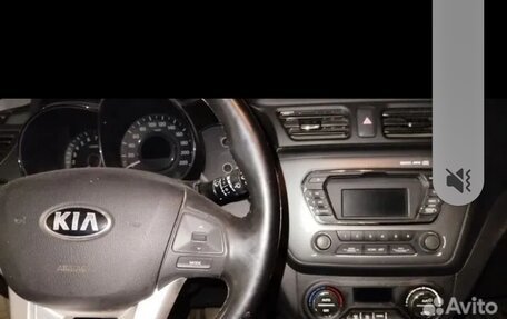 KIA Rio III рестайлинг, 2013 год, 980 000 рублей, 4 фотография