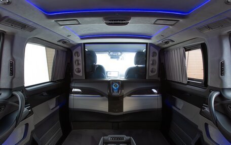 Mercedes-Benz V-Класс, 2024 год, 23 500 000 рублей, 10 фотография