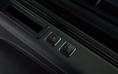 Mercedes-Benz V-Класс, 2024 год, 23 500 000 рублей, 15 фотография