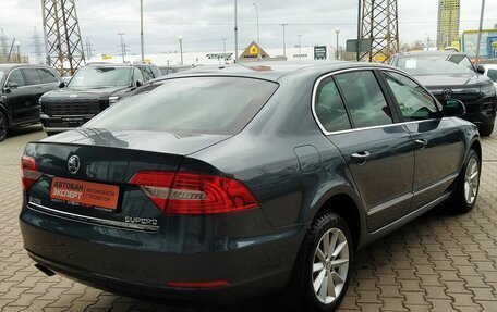 Skoda Superb III рестайлинг, 2013 год, 980 000 рублей, 3 фотография