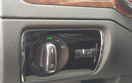 Skoda Superb III рестайлинг, 2013 год, 980 000 рублей, 7 фотография