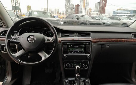 Skoda Superb III рестайлинг, 2013 год, 980 000 рублей, 18 фотография