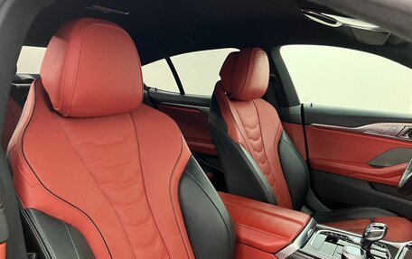 BMW 8 серия, 2022 год, 9 290 000 рублей, 16 фотография